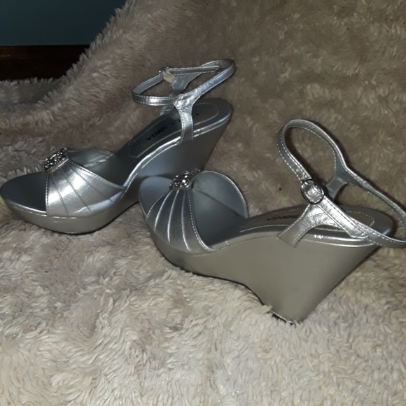 Silver wedges - Picture 4 of 4